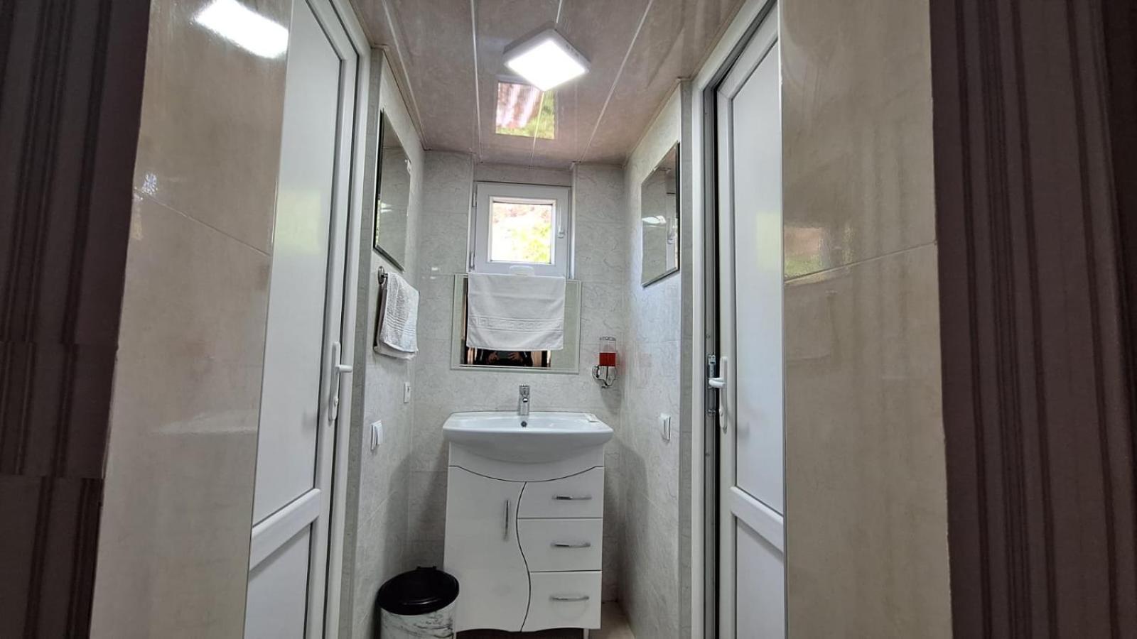 Lentekhi Guest House "Svaneti" מראה חיצוני תמונה