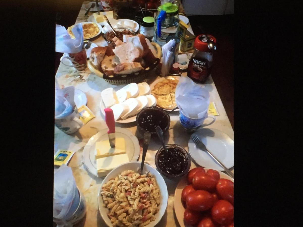 Lentekhi Guest House "Svaneti" מראה חיצוני תמונה