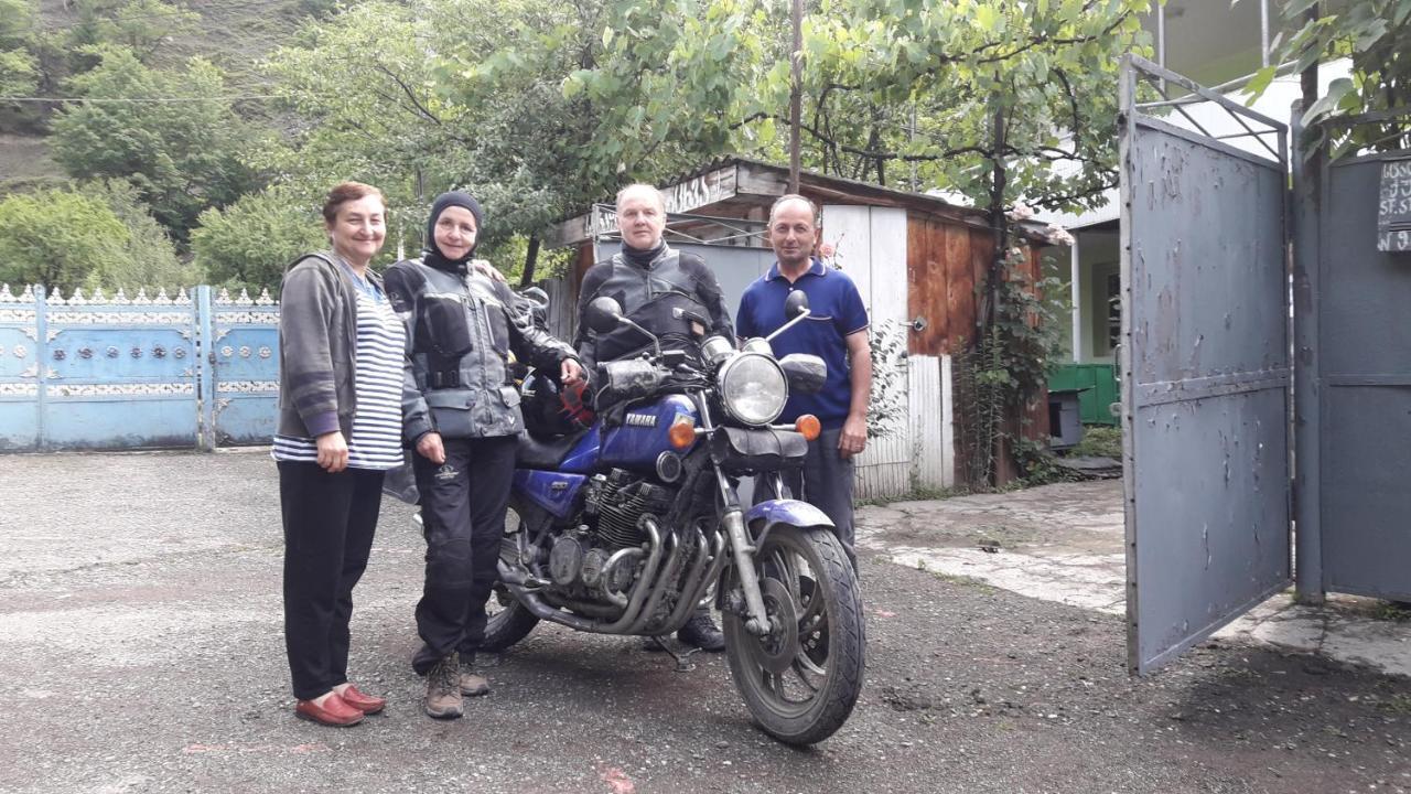 Lentekhi Guest House "Svaneti" מראה חיצוני תמונה